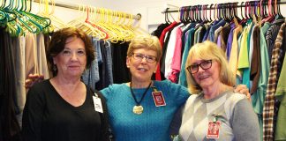 Clothing Closet Volunteers