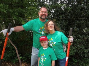 Comcast Cares Day volunteers