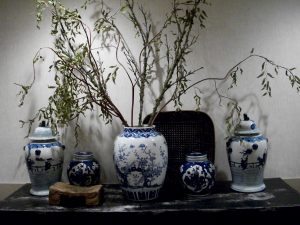 Weatherly Inn Antique Vases
