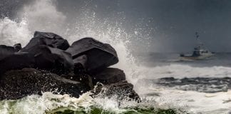 Storm watching on the WA Coast