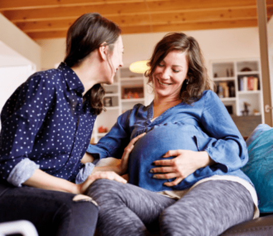 centeringpregnancy pregnant couple