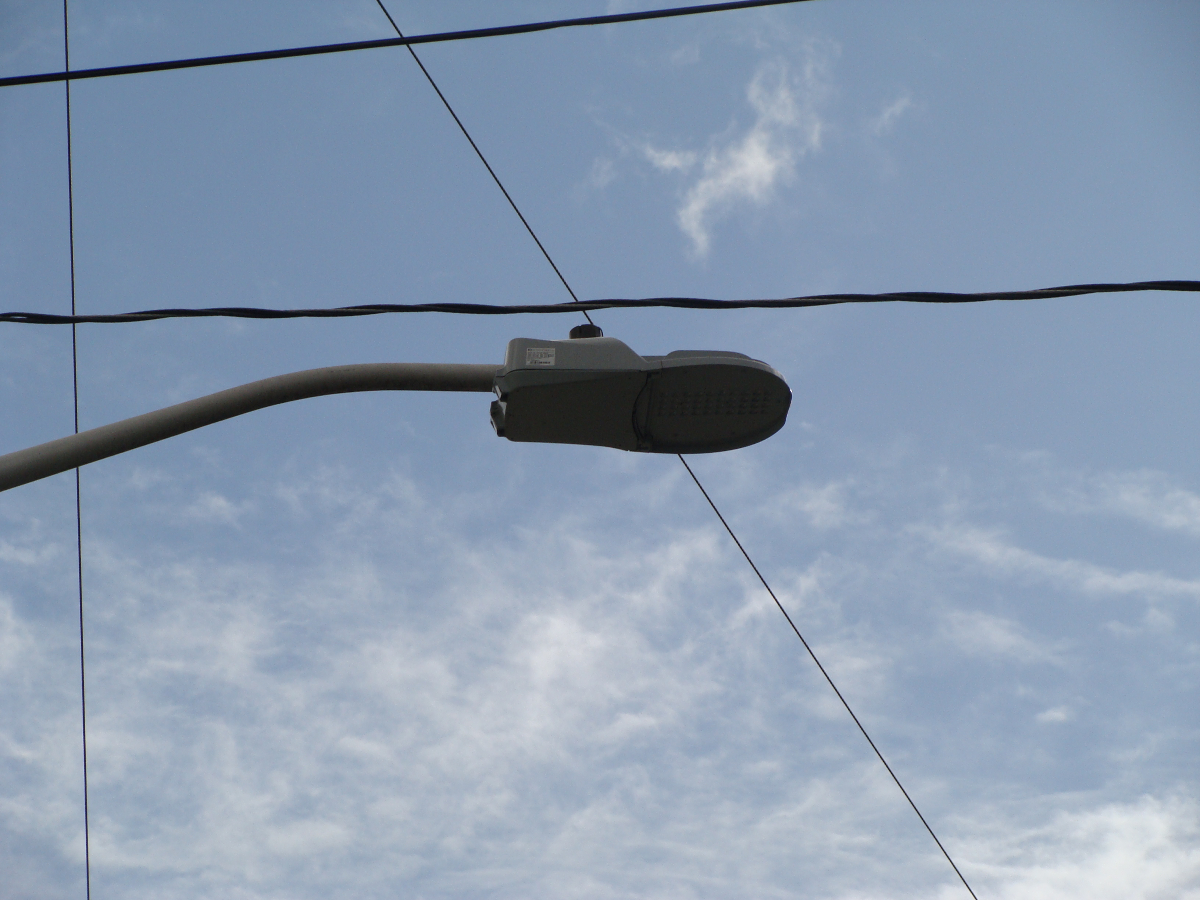 puget-sound-energy-rolls-out-new-energy-saving-smart-street-light