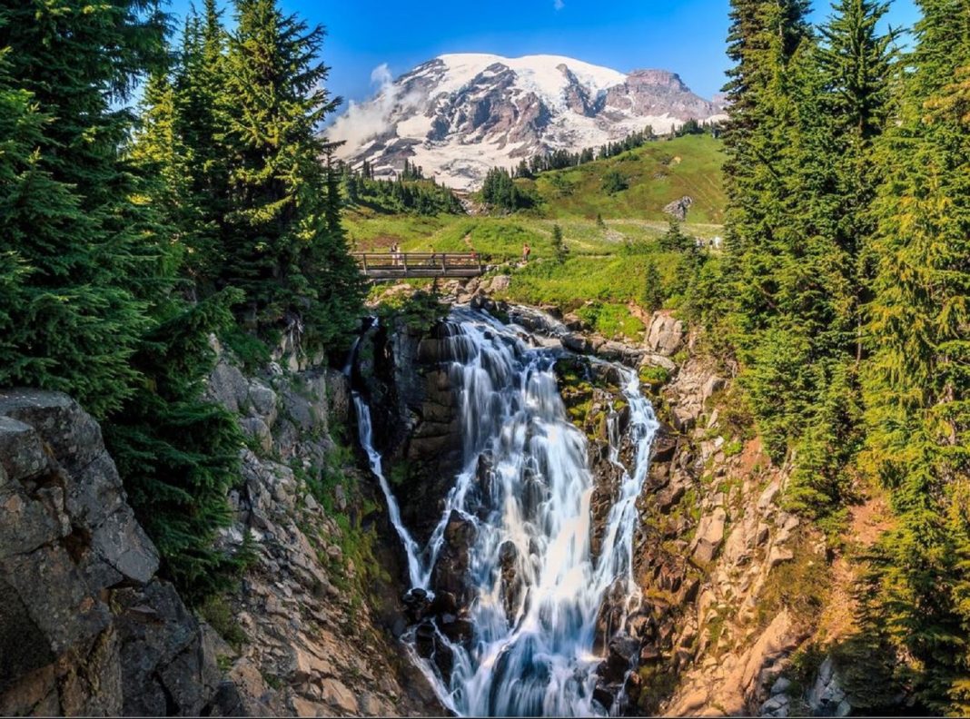 Mount Rainier waterfalls